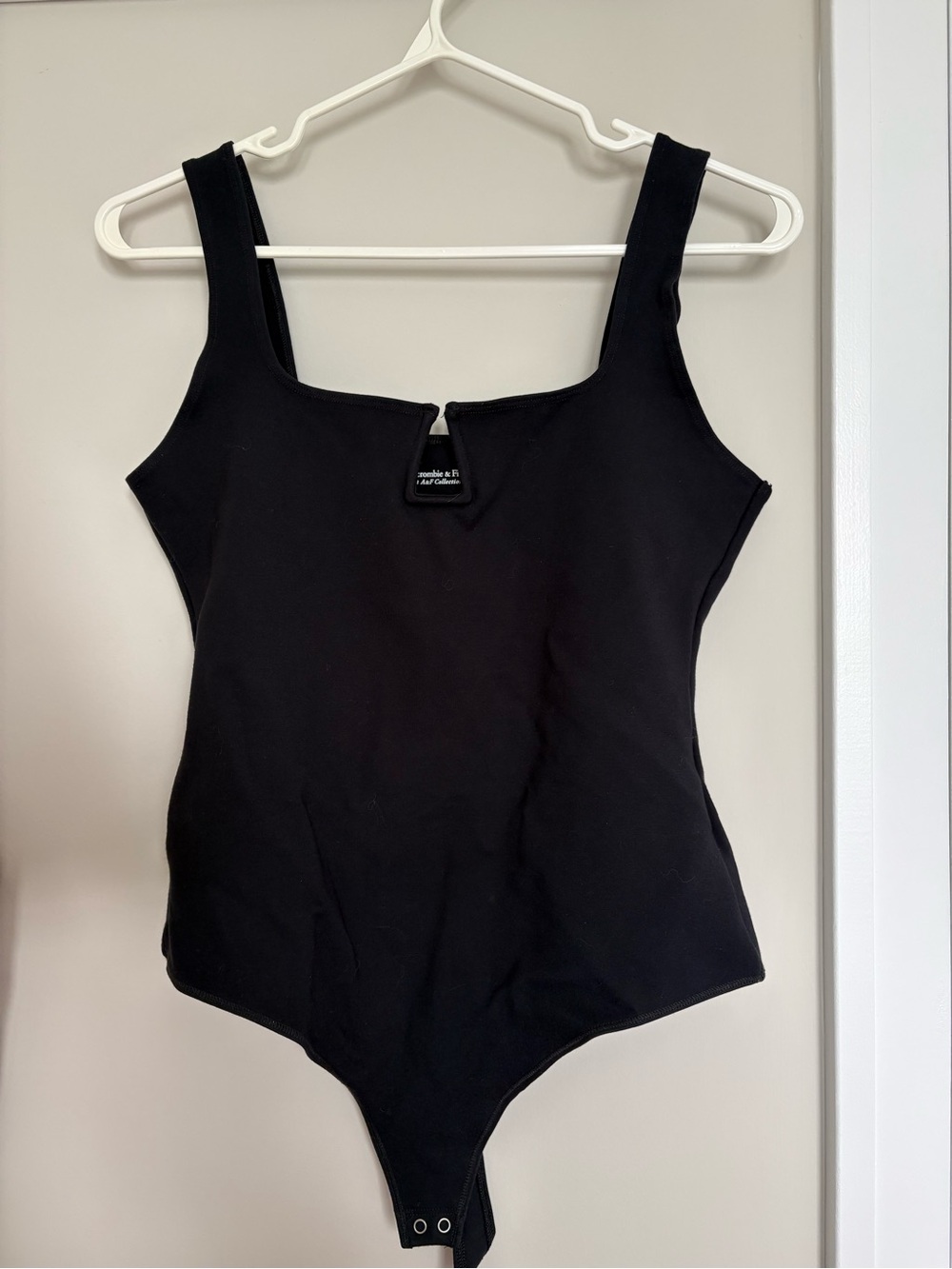 ABERCROMBIE - Black Square Neck Bodysuit